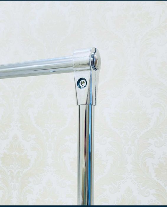 Напольная вешалка