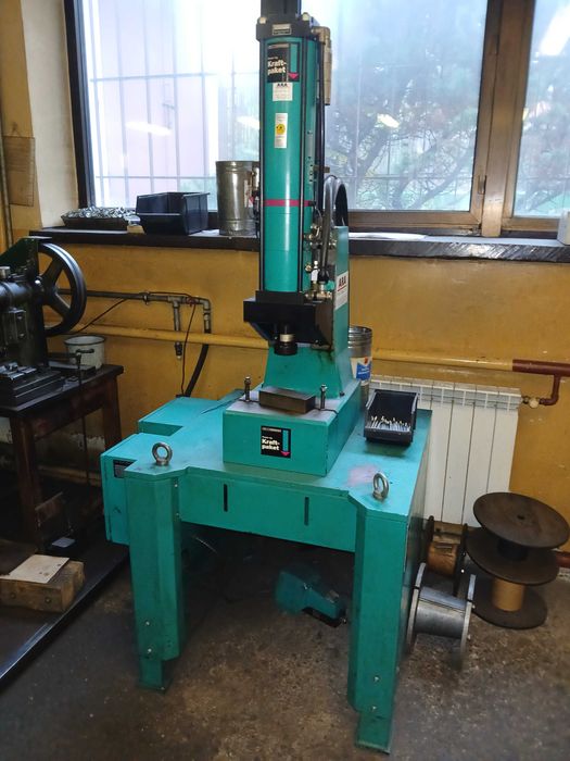 Prasa pneumohydrauliczna  TOX Pressotechnik