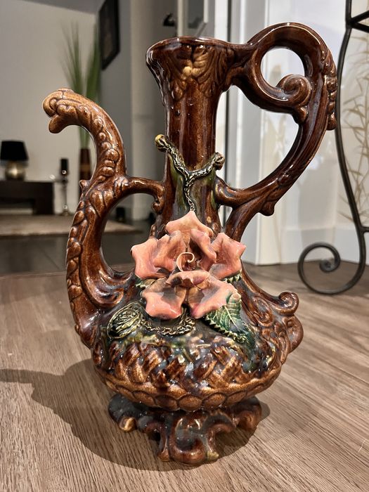 Jarro floral vintage.