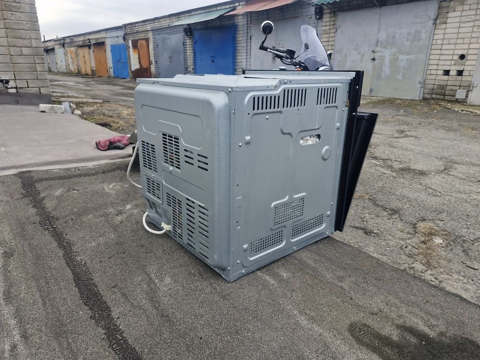 Встроеный духовой шкаф Samsung