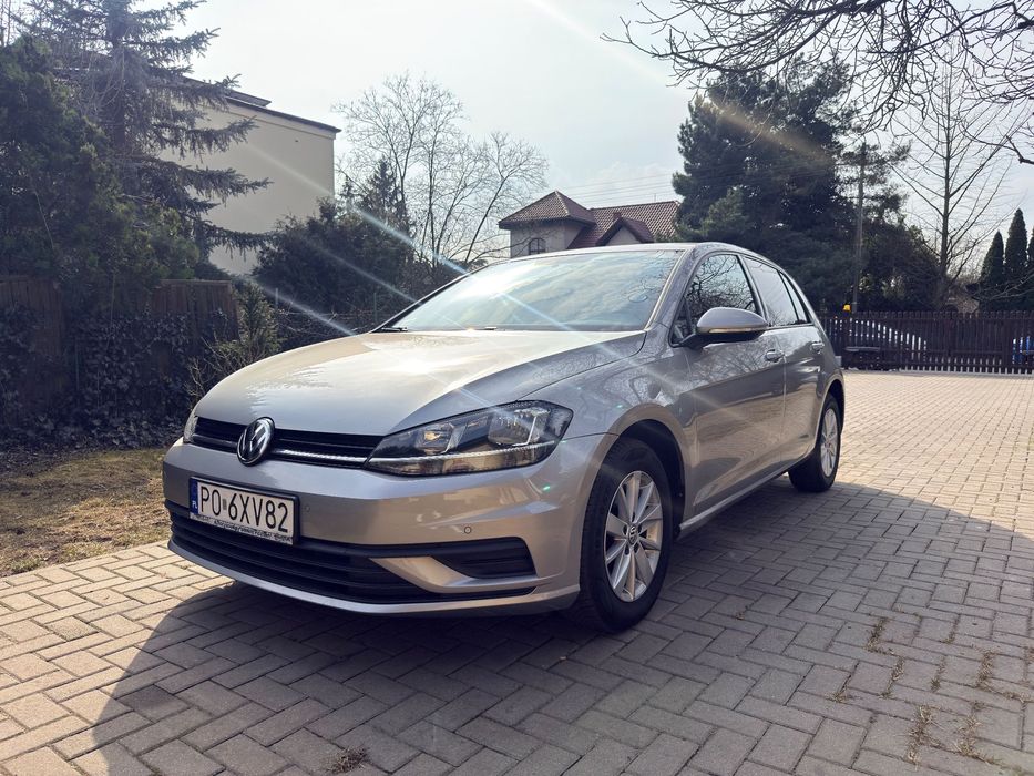 Volkswagen Golf Świetny stan | Ekonomiczny | 2 komplety opon