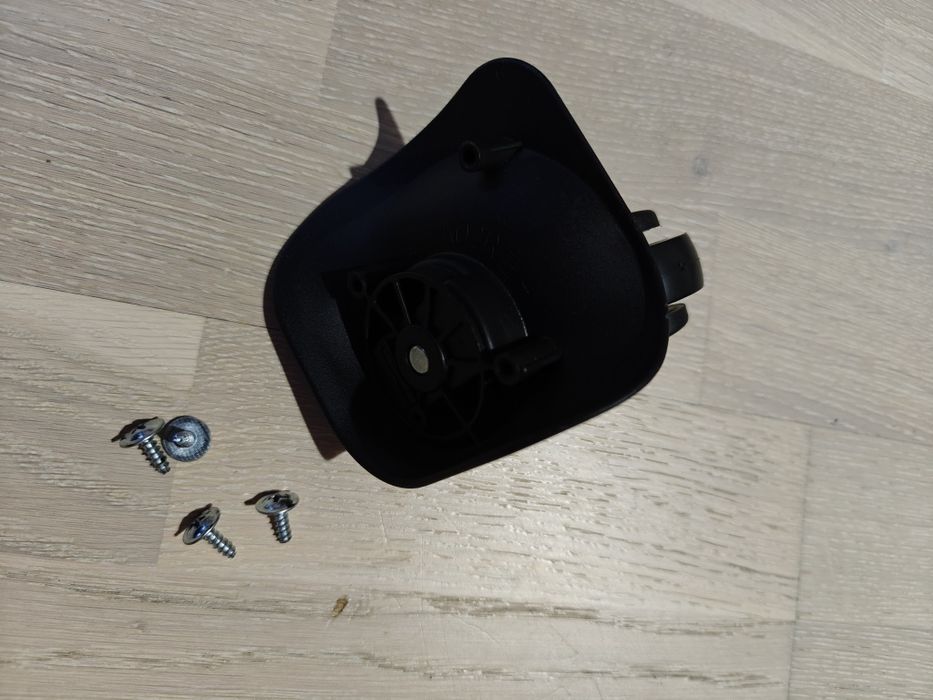 Nowe kółko do walizki