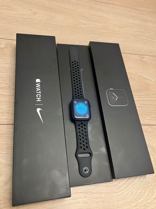 Apple Watch Nike Series 6 (GPS)