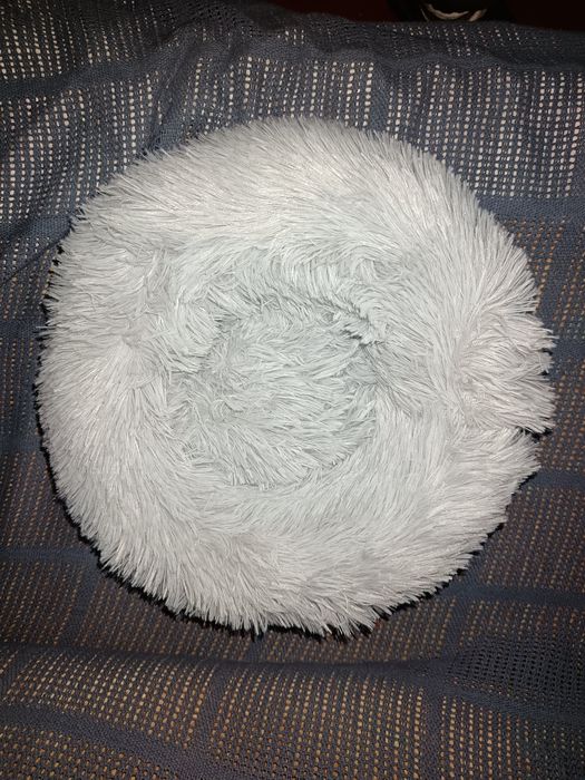 Продам тёплую лежаночку для котенка