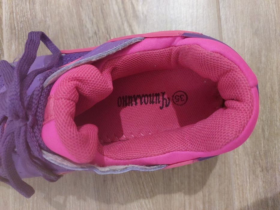 Buty sportowe 35