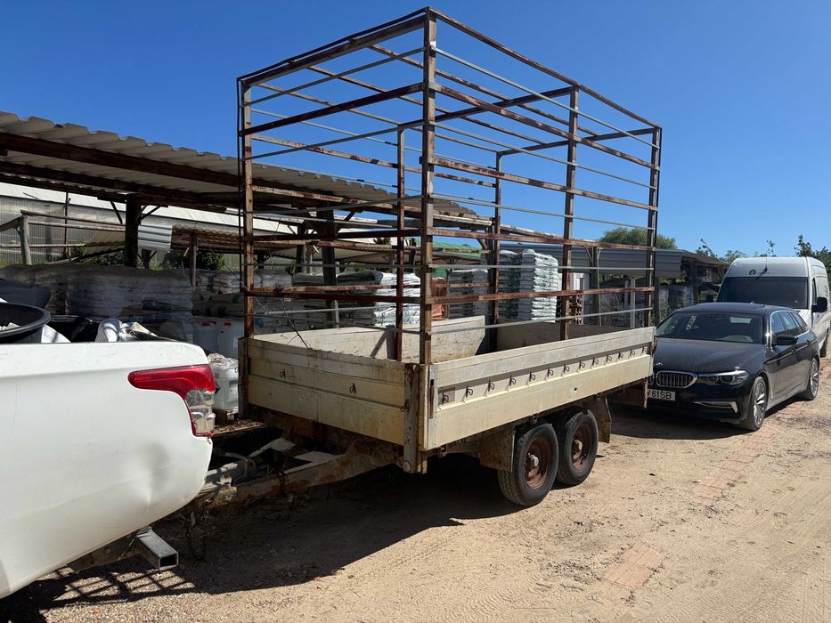 atredado Joper para ligueiros com 3500 kg de peso bruto paineis em alunimo