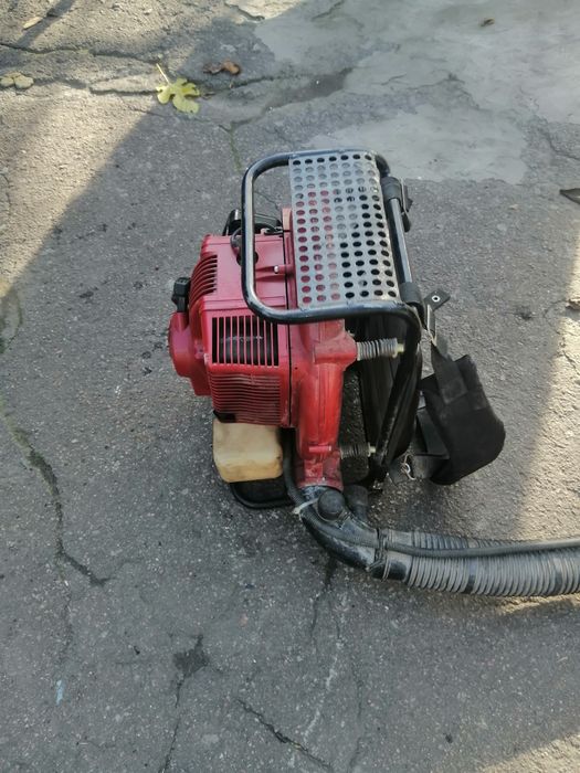 Воздуходуйка бензинова