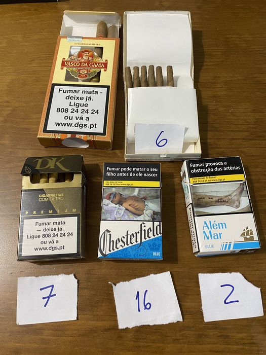 Caixas de tobaco colecçao particular algumas vazias outras nao