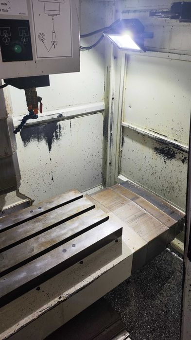 Frezarka CNC Hurco VM1