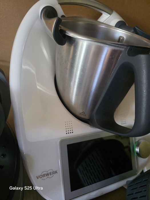 Robo de cozinha 1 ano Bimby TM6