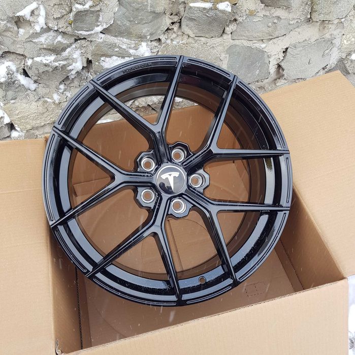 Диски НОВІ R18 5x114,3 Tesla Model 3 Toyota Rav4 Camry Lexus NX Nissan