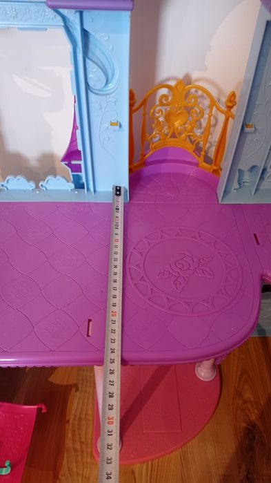 Zamek dla lalek Barbie