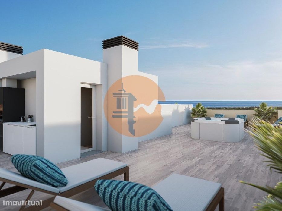 Maravilhoso apartamento T3, top floor com terraço privado, vista ma...