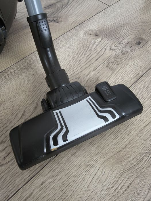 Odkurzac zabawkowy Electrolux na baterie sprawny