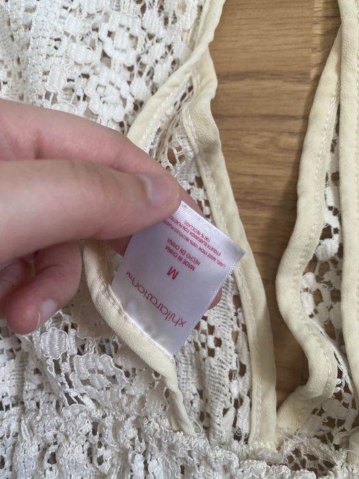 Blusa Poncho de Renda