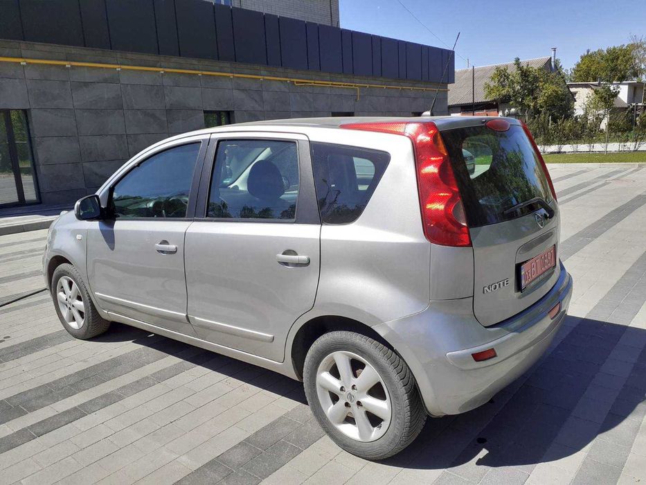 Автомобіль Nissan Note 1.4