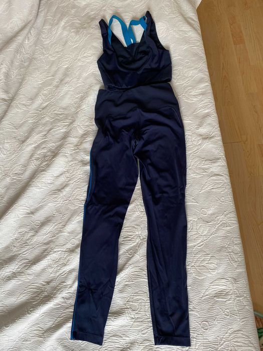 zestaw sportowy: Biustonosz + legginsy Reebok