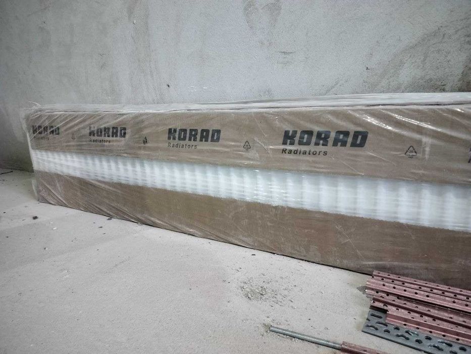 Сталеві панельні радіатори для опалення Korad 22K 300x2000 та 300x1800