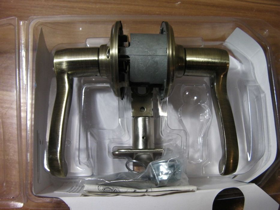 Кнобсет (ручка-засувка) Врізна на Розетці Schlage Антична Бронза з США