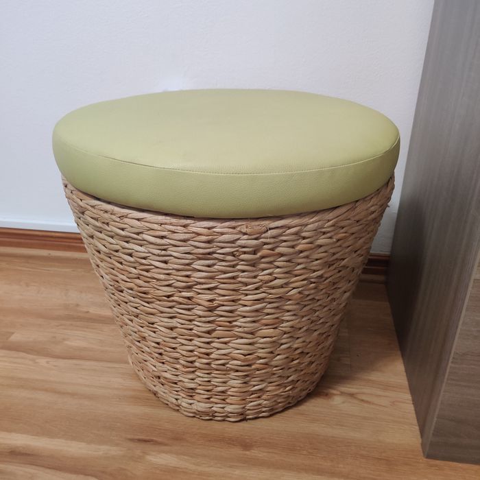 Cesto de palha 2 em 1 (banco e arrumação))