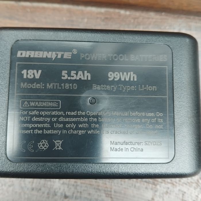 Акумуляторна батарея для макіти