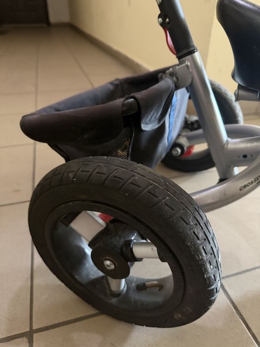 Дитячий велосипед для найменших з ручкою