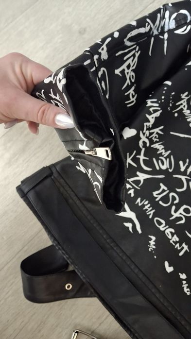 Продам косуху з екошкіри