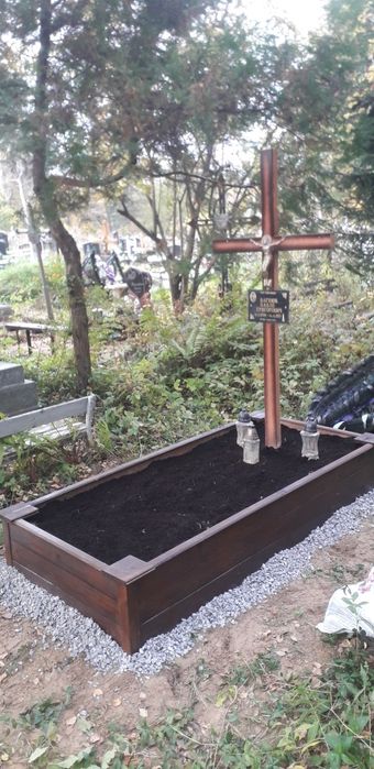 Надмогильник дерев‘яний надгробок на могилу обрамівка квітник