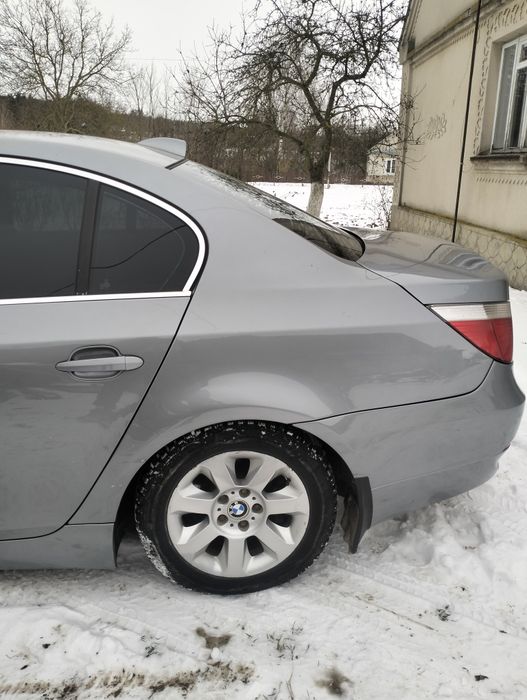 Bmw e60 2004 року
