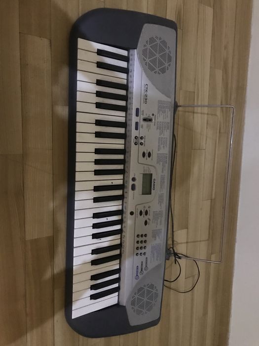 Keyboard Casio stan idealny