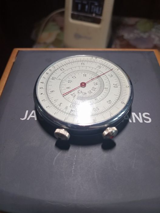 Логарифметическая линейка, времен СССР.