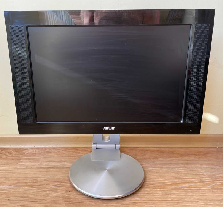 Монитор Asus PW191A со встроенными стереодинамиками