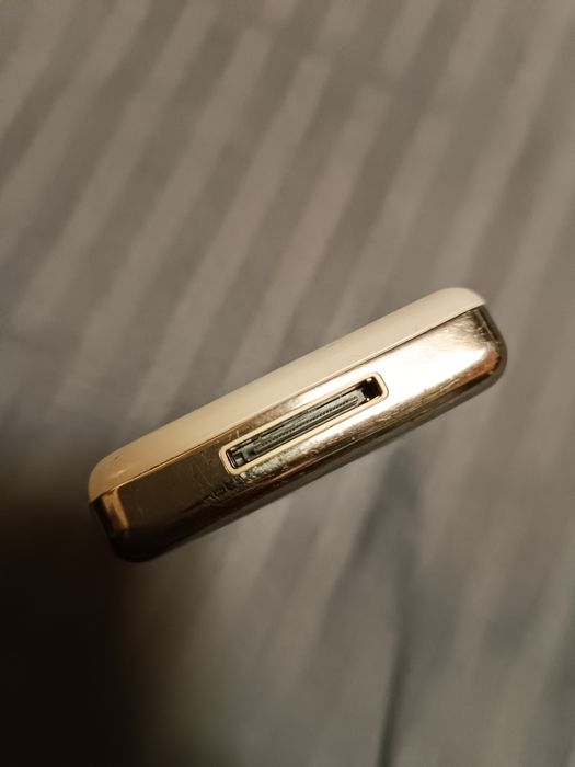 Apple iPod classic 3-го поколения, белый (20 ГБ), A1040 не рабочий.