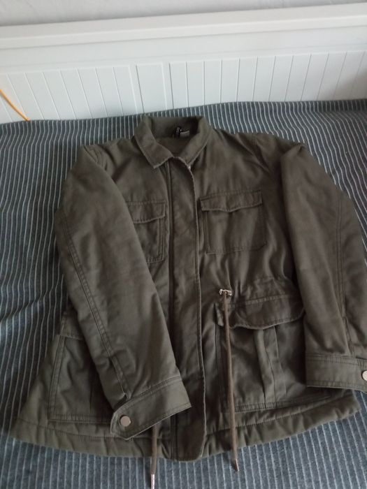 Parka firmy H&M.