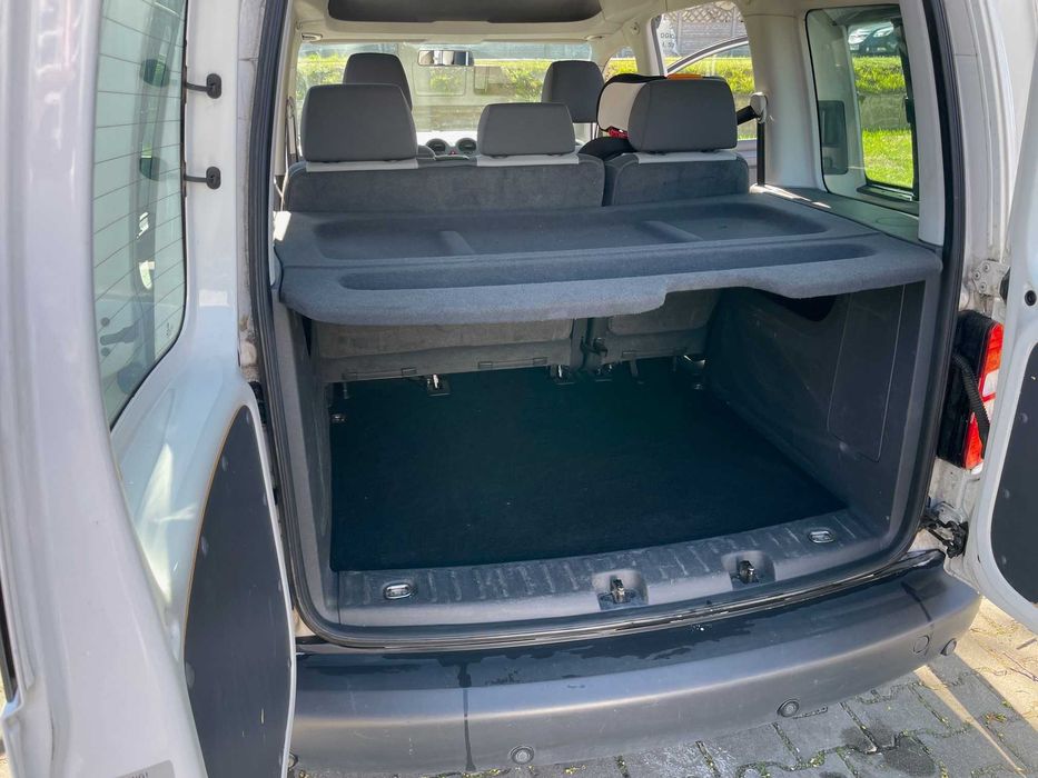 Samochód VW Caddy 2,0 TDI rocznik 2012 r.