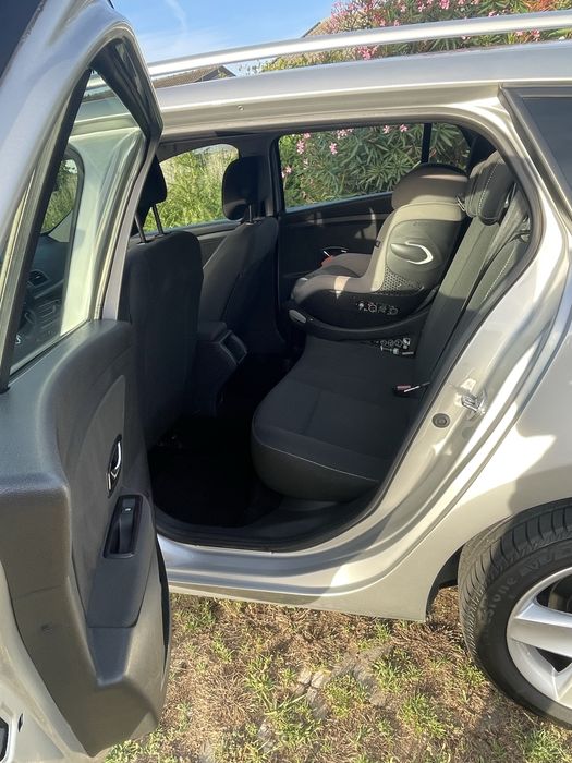 Renault Mégane Sport Tourer 1.5 dCi 110cv – 2014