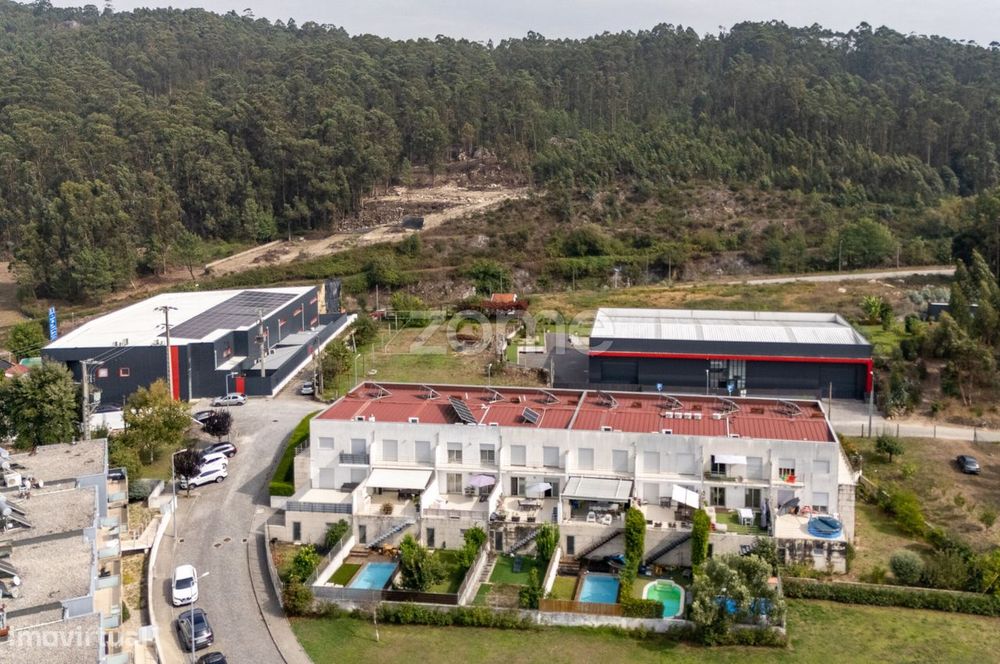 Moradia T3 Banda em Priscos, Braga