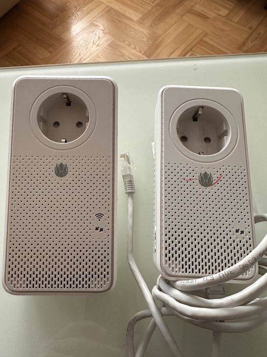 WiFi Powerline wzmacniacz internetu