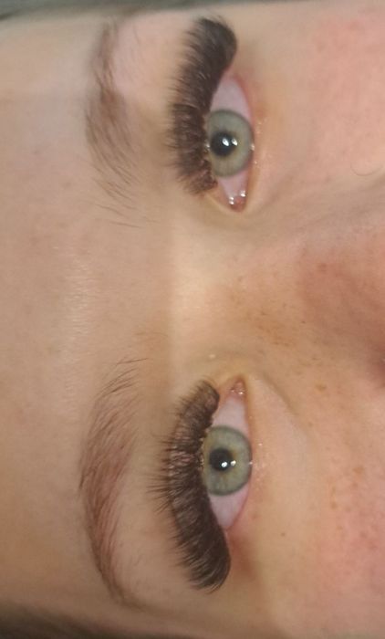 Przedłużanie rzęs i Makijaże