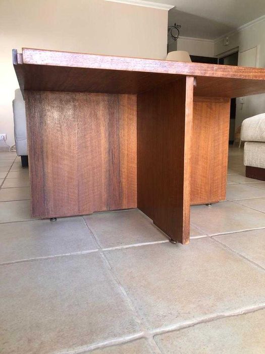 Mesa de madeira simples