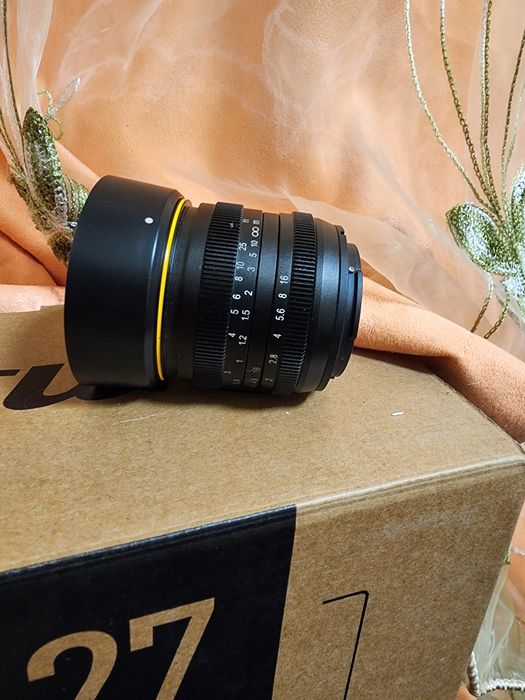Об'єктив Kamlan 50mm f1.1APS-C sony e mount