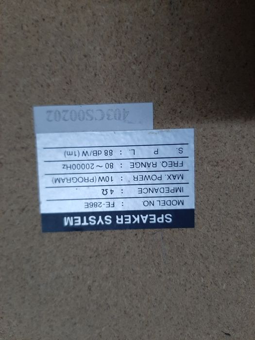 Colunas de som pretas