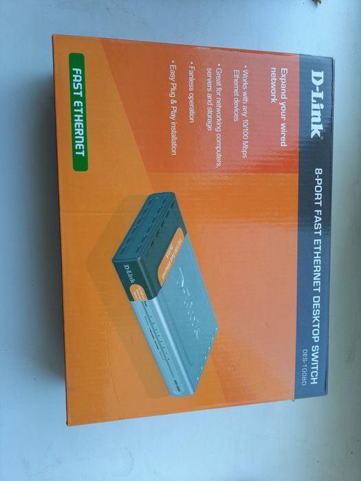 Switch D-Link DES-1008D