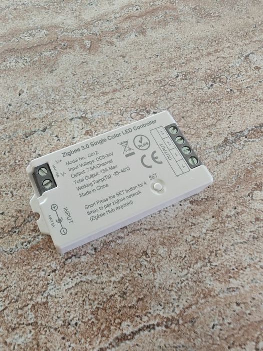 10 Zigbee single color LED Controller C01Z