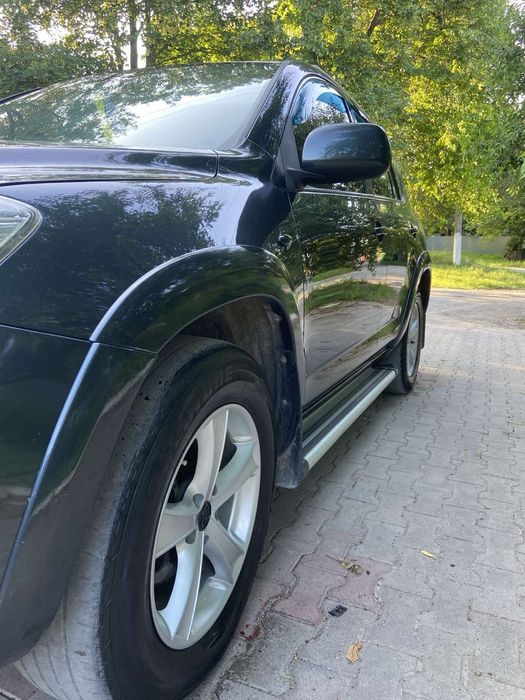 Toyota  RAV4 продам