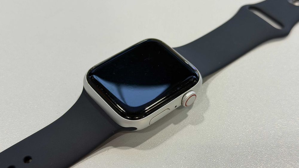 Zegarek Apple Watch SE 2 (44 mm, LTE + GPS)  bat: 84% + GW 12 msc