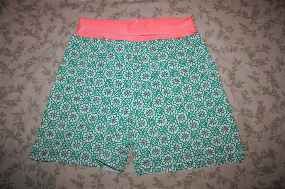 Lindos calções L/XL extensíveis da Handmade – Novos