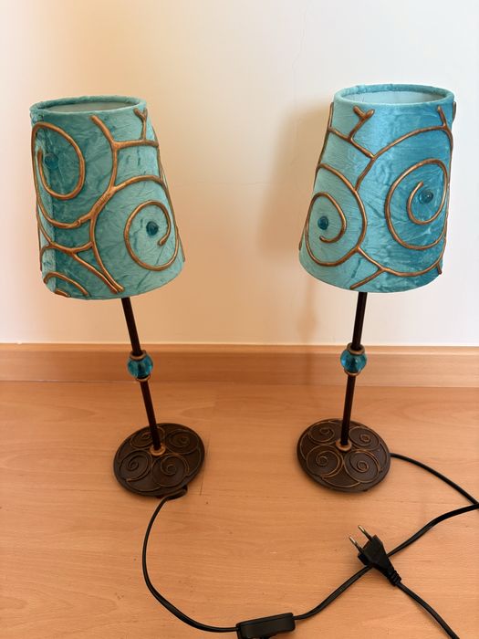 Candeeiros madeira e veludo