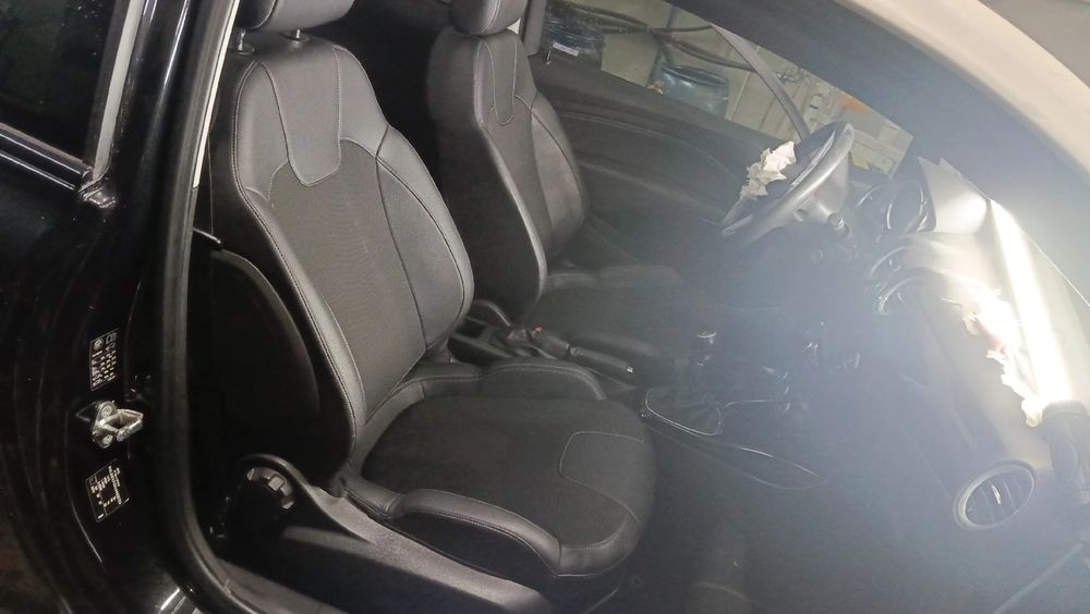 Conjunto de bancos OPEL Adam (M13)