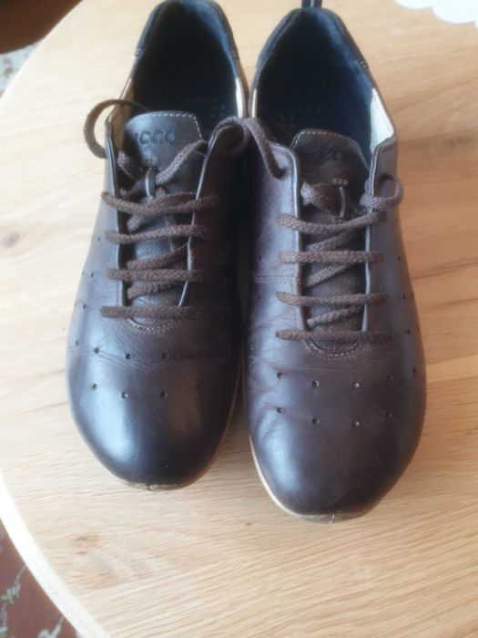 кроссовки     ECCO